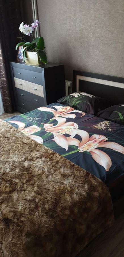 Apartment Lenin Baranavichy Esterno foto